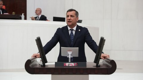 CHP'li Özgür Ceylan’dan şok iddia: TSK 130 bin mülteciyi silah altına alacak