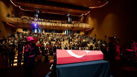 Atatürk Kültür Merkezi’nde İlhan İrem için anma töreni
