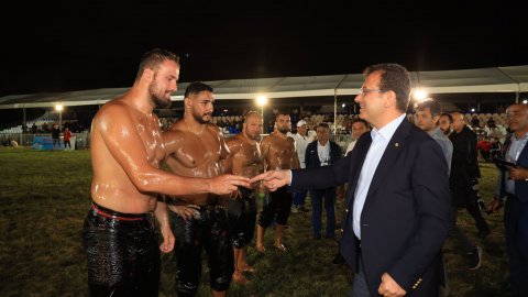 İBB'nin düzenlediği Ulugazi Yağlı Güreşleri’nden kareler