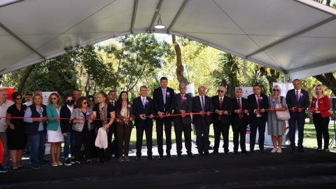 Kadıköy'de Yoğurtçu Parkı yenilenen haliyle hizmete açıldı