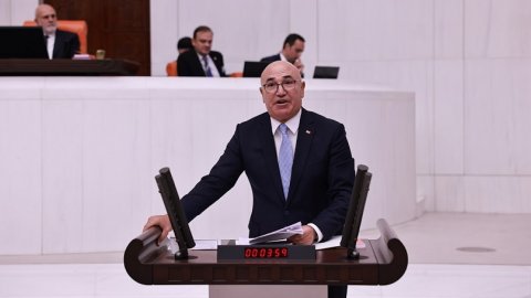 CHP'li Mahmut Tanal'dan öğretmenlere 1 maaş ikramiye teklifi
