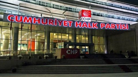 CHP sokağın ekonomi gündemini afişlere ve ilan panolarına taşıyacak 