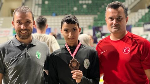 Bornovalı tekvandocu başarıya doymuyor