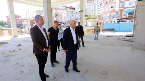 Fethi Yaşar Şentepe Kapalı Pazar Yeri ve Sosyal Tesisi’nde incelemelerde bulundu