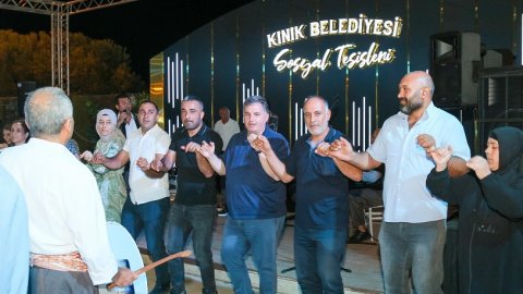 Kınık Belediyesi'nden Poyracık Aquapark Kır Düğün Salonu’nda sıra gecesi