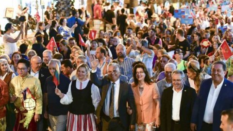 Antalya'da skandal yasak kararı! CHP'li Muratpaşa Belediyesi'nin festivaline 'Muhittin Böcek' engeli!