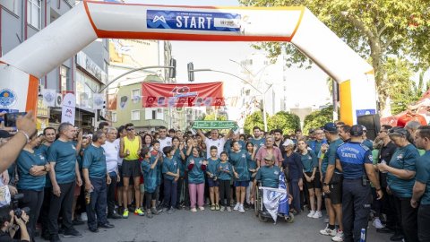 Mersin Büyükşehir'in 15. Uluslararası Tarsus Yarı Maratonu koşuldu