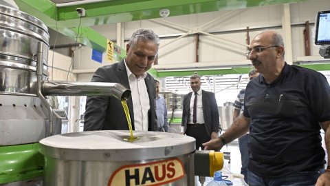 Muratpaşa Belediye Başkanı Ümit Uysal: Zeytin rekoltemizi arttırmamız lazım