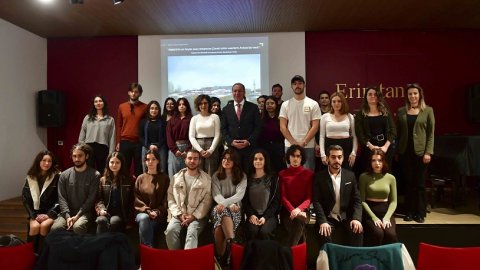 Ankara Büyükşehir Belediyesi kentini tarihini öğrencilere anlatmaya devam ediyor