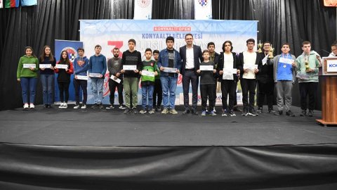 Konyaaltı Belediyesi satrancın şampiyonlarını ödüllendirdi