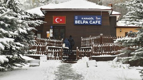 Ankara Büyükşehir, BelPa Cafe ve Restoran Çubuk Karagöl Tabiat Parkı’nda hizmet vermeye devam ediyor