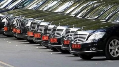 Meclis'te kaç tane kiralık araç var? Belli oldu
