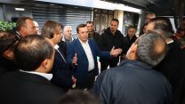 Konak Belediye Başkanı Abdül Batur'dan Kordon esnafına afet desteği