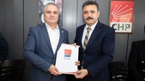 Dikili Belediye Başkanı Adil Kırgöz'den adaylık başvurusu