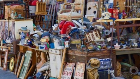 Buca Belediyesi'nin Antika ve 2. El Pazarı için ön kayıtlar başladı