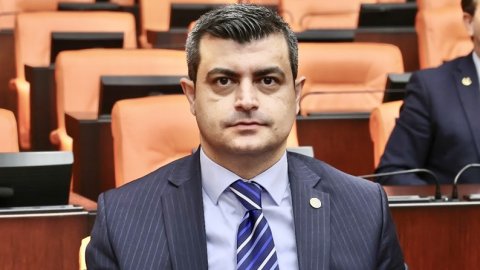 CHP'li Deniz Demir: Kendilerine yat limanlarında ıstakoz, vatandaşa ise açlık ve sefalet düştü