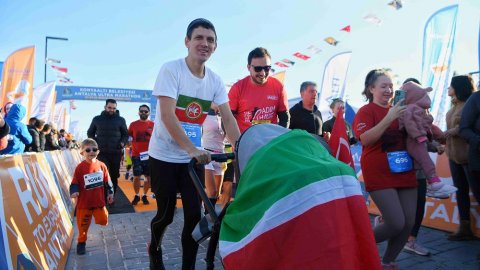 Konyaaltı Belediyesi 3. Antalya Ultra Maratonu'ndan kareler