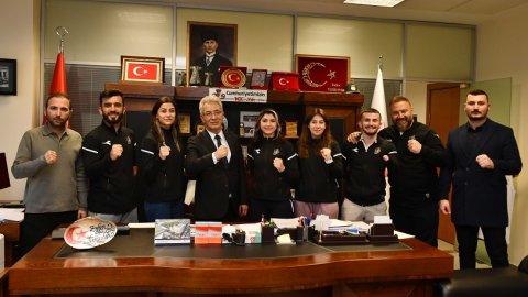 Ankara Büyükşehir Belediyesi EGO Spor Kulübü şampiyonlarıyla sözleşme yeniledi
