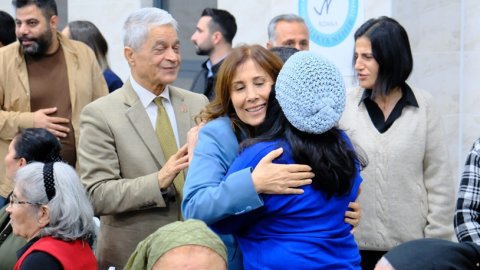CHP Seyhan Belediye Başkan Adayı Oya Tekin  seçim çalışmalarına hızlı başladı