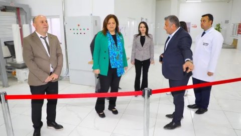 Afyon Belediye Başkanı Burcu Köksal: Her yerde kamera ve böcek var, borç 1 milyar TL