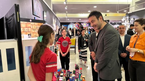 Beşiktaş Belediyesi'nin 7. Uluslararası İstanbul Çocuk ve Gençlik Sanat Bienali'nden kareler