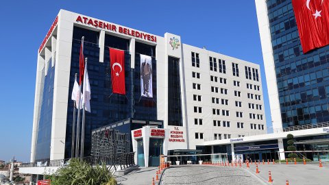 Ataşehir Belediyesi CHP'den AKP'ye geçti