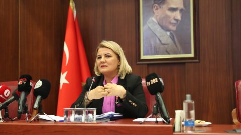 Fatma Kaplan Hürriyet’ten Büyükakın’a: Sefa Bey’in ve Hikmet Bey’in yüzüne de söylediniz mi?