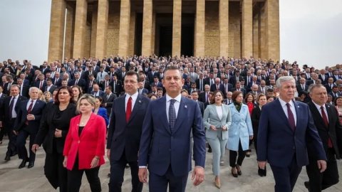 CHP'li büyükşehir belediye başkanları yarın Genel Merkez'de toplanıyor