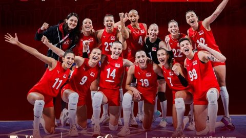 İzmit Belediyesi Filenin Sultanları'nın yarı final heyecanını Belsa önünde yaşatacak