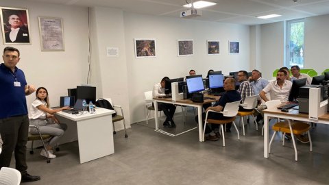Muğla Büyükşehir Belediyesi'nin Mobil Muhtar Uygulaması eğitimleri başladı