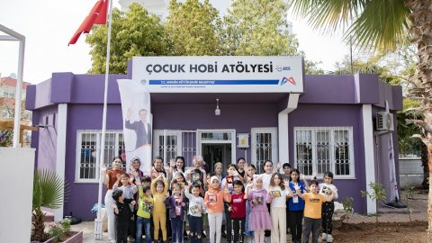 Mersin Büyükşehir Belediyesi Silifke Atakent Çocuk Hobi Atölyesi’ni hizmete açtı