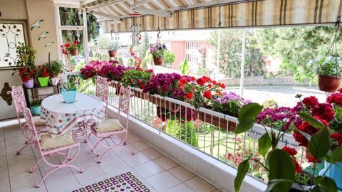 Karşıyaka Belediyesi'nin En Güzel Balkon Bahçe Yarışması başladı