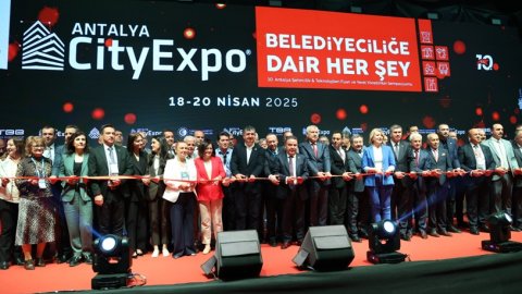 Zeydan Karalar: Merkezi Yönetim belediyelerimizin yanında olmalı, işini kolaylaştırmalı