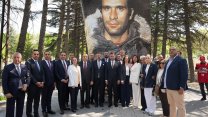 Bayraklı Belediyesi'nden 'Üç Fidan' anması 