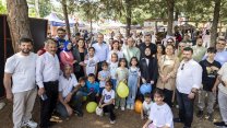 Vahap Seçer eşi Meral Seçer ile birlikte Çölyak hastası yurttaşlarla buluştu
