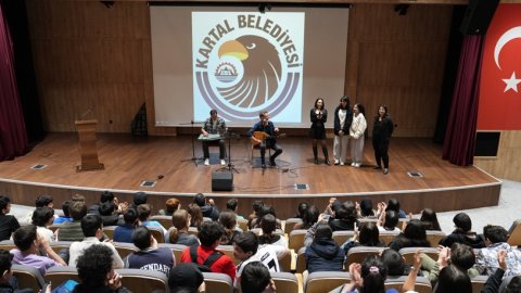 Kartal Belediyesi’nden öğrencilere ‘LGS Motivasyon Semineri’ ve müzikli sürpriz