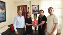 Kepez Belediye Başkanı Mesut Kocagöz şehit annelerini unutmadı