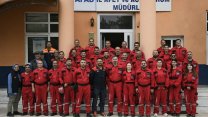 Kuşadası Belediyesi arama kurtarma ekibi eğitimini başarıyla tamamladı