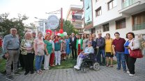 Karşıyaka Belediyesi yenilediği 'Karşıyaka Kent Konseyi Parkı'nı hizmete açtı