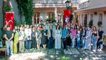 Konak Belediye Başkanı Nilüfer Çınarlı Mutlu dünya gençleriyle buluştu