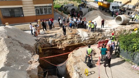 Adana Büyükşehir Belediyesi'nden Bahçeşehir Mahallesi’ne yeni yağmur suyu hattı
