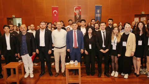 Doç. Dr. Ergül Halisçelik’ten gençlerle ‘sürdürülebilirlik’ üzerine sohbet