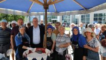 Edremit Belediyesi’nden Ferdi Zeyrek anısına lokma hayrı
