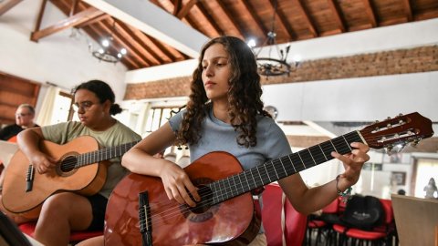 Muratpaşa Belediyesi'nden 7-17 yaş aralığındaki çocuklara özel sanat kursları