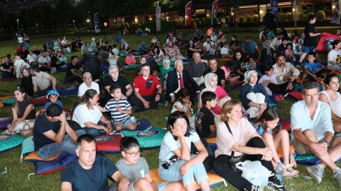 Bursa Büyükşehir Belediyesi’nden Mobilfest ile bilim dolu gece