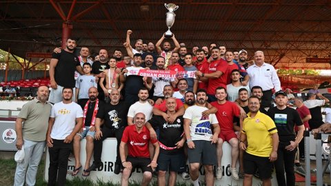 Muratpaşa Belediyesi altın kemer sahibi Orhan Okulu'yu karşılamaya hazırlanıyor