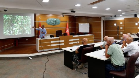 Bornova Belediyesi'nden Zeytin Yetiştiriciliği eğitimi