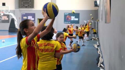 Tire Belediyesi’nden çocuklara spor dolu bir yaz