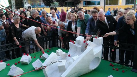 Kartal Belediyesi'nden Srebrenitsa anması