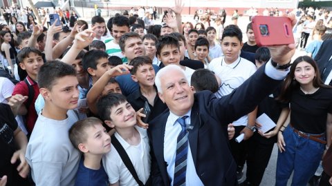 Bursa Büyükşehir'den öğrencilere eğitim desteği